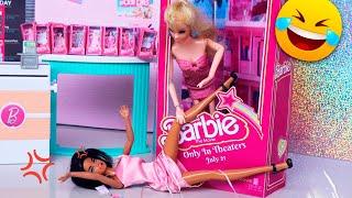 Gracinha no CINEMA ️ Novelinha da Barbie Gracinha e Falsine
