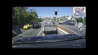 Dash Cam Head on crash after drivers runs red light - Hawthorne QLD