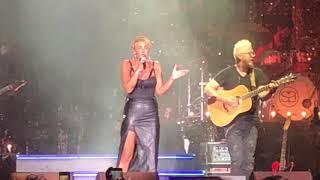 Sila - Bos evde yeni cesme 20.08.18 konser canli - clip gibi