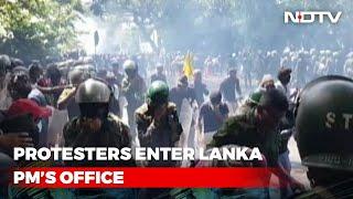 NDTV Ground Report Teargas Water Cannons As Lankan Protesters Break Into PMs Office