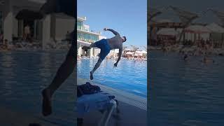 Tricks  on the pool