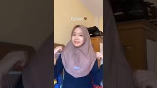 Siapa di sini yang suka gonta-ganti warna hijab?