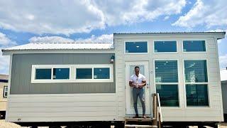 Budget-Friendly TINY HOME - Maximizing Space and Flexibility