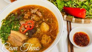 BÚN BÒ HUẾ THEO KIỂU GÁNH BÚN BÒ MỆ KÉO  Món ăn thu hút thưc khách khi đến CỐ ĐÔ HUẾ #CamThao