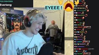 xQc have a fun time W Chat after begging $10 Donation TTS