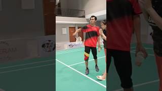 TENANG MASIH ADA RACKET #badmintonmania #badmintonindonesia #shortsvideo #bulutangkis #indonesia