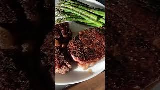 Ribeye steak and asparagus