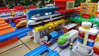 Plarail Shinkansen  Thomas the Tank Engine & Big Station depot course