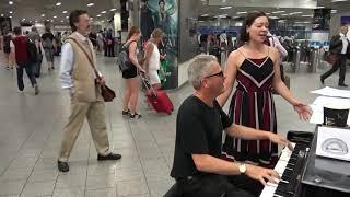 Aussie Girl Turns Up At The Station Piano