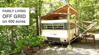 Family Living Off Grid in Camper Trailer & Tree House Style Studio