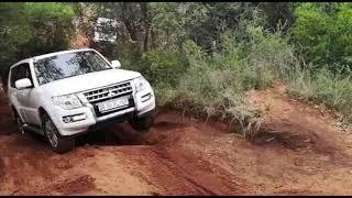 Mitsubishi Pajero 3.2DiD Exceed at De Wildt 4x4