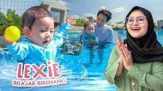 BUNDA & AYAH AJARIN ADIK BAYI LEXIE BERENANG  PERTAMA KALI ADEK BAYI LEXIE LES RENANG