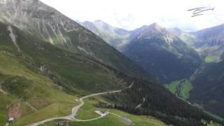 Alpen - Flug über den Jaufenpass in Italien