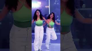Dance On Akhiyaan Gulaab ️#twins #chinkiminkicomedy #dance #akhiyaangulaab