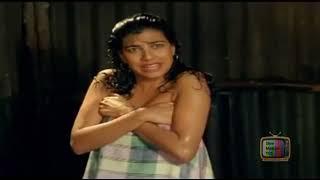 Hot Kimi Katkar wearing towel seducing Anil Kapoor while bathing 