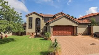 4 Bedroom House for sale in Gauteng  Pretoria  Pretoria East  Faerie Glen 