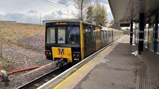 Tyne and Wear Metro - Metrocars 40304013 departing Pelaw on an amber signal