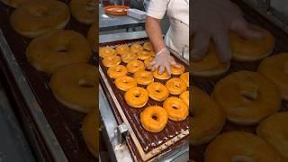 The BUSIEST DONUT FACTORY in the WORLD Carl’s Donuts in Las Vegas