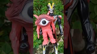 Ultraman Victory Memberi Monster Gan-Q Yang Dikira Boneka Kepada Ultrawoman #shorts #ultraman #funny