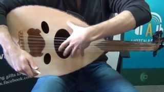 الدرس الاول من دروس تعلم العزف على العود المجانية للمبتدئين ListenArabic Lesson 1 How to Play Oud