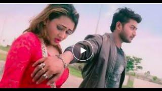 Khet me kissing  full hot and sexi video