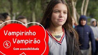 Vampirinho vampirão  Brincadeira pega pega  Série Auê 3ª Temporada  Libras e Audiodescrição