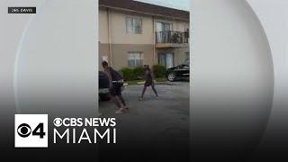 Watch video of the moment a South Florida woman fights back an alleged robber  Quickcast