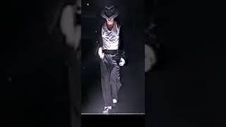 Michael Jackson - Billie Jean Live in Auckland 1996 SHORTS