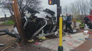 Minneapolis car crash sends 5 women to hospital