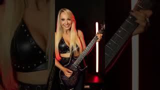 Mötley Crüe - Dr. Feelgood  Sophie Lloyd