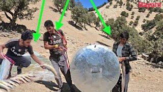 Jahanbakhshs very beautiful fishing and helping Mr. Ghorbans family in the mountains‍‍‍