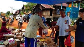 Pasar dayak di kalimantan tengah desa parit cempaga hulu kotim suku dayak tamuan