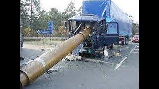 أخطر حوادث اصطدام الشاحنات  Truck Crash  Incroyable accident de camion