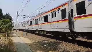 Commuter line pintu kereta cilebut