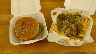 Hauptstadt Burger - Cheese In&Out Burger & Chili Cheese Fries