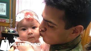 Army dad runs off plane to meet newborn daughter  Militarykind