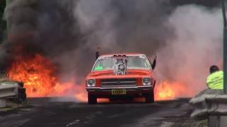 BLOWN V8 HOLDEN HQ  KRANKY  CATCHES FIRE IN THE BURNOUT FINALS AND LIGHTS UP KANDOS