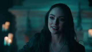 Hope Mikaelson Mata a La Bruja_ Lobo Alfa_Aurora de Martel LegaciesT.4E.8 Latino