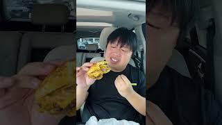 Trying Wendys New Loaded Nacho Cheeseburger 