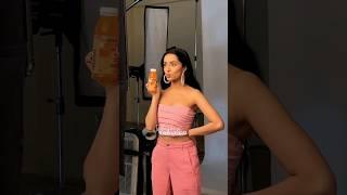 Unseen bts video of Shraddha Kapoor During shoot for Drink shunya #shraddhakapoor #shraddhas_gaurav