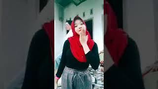 Tiktok ABG jilbab gunung gede