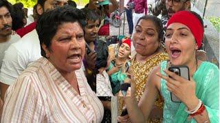 Vada Pav Girl Chandrika का एक बार फिर सड़क पर हुआ झगड़ा लगा लोगों के रोज़गार छीनने के इलज़ाम