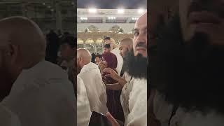 Finding Mufti Menk in Makkah - May Allah accept everyones Hajj