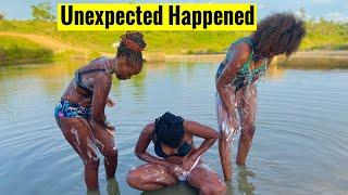 African Village Girls Bathe Naked in The River #viral
