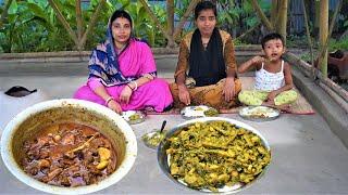 আজ রান্না করলাম দেশি মুরগি ঝোল আর মুলা বেগুন দিয়ে পুঁই শাকের ঘণ্ট ।  Country Chicken Curry