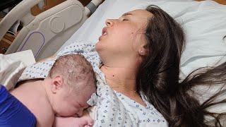 What Does Natural Childbirth in a Hospital Look Like?