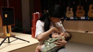 False ads bad advice puts Chinas mums off breastfeeding  AFP