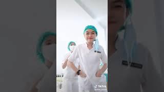 tiktok prawat baju putih 