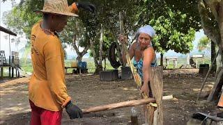 QUEIXO DE VELHO USADO PELOS ANTIGOS para extrair CALDO DE CANAVIDA NA ROÇAamazonas