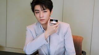 【TFBOYS 王俊凱】王俊凱X BobbiBrown 品牌直播 小凯坐電梯帥氣出場 在大鏡子上簽名超酷的！！！【Karry Wang Junkai】